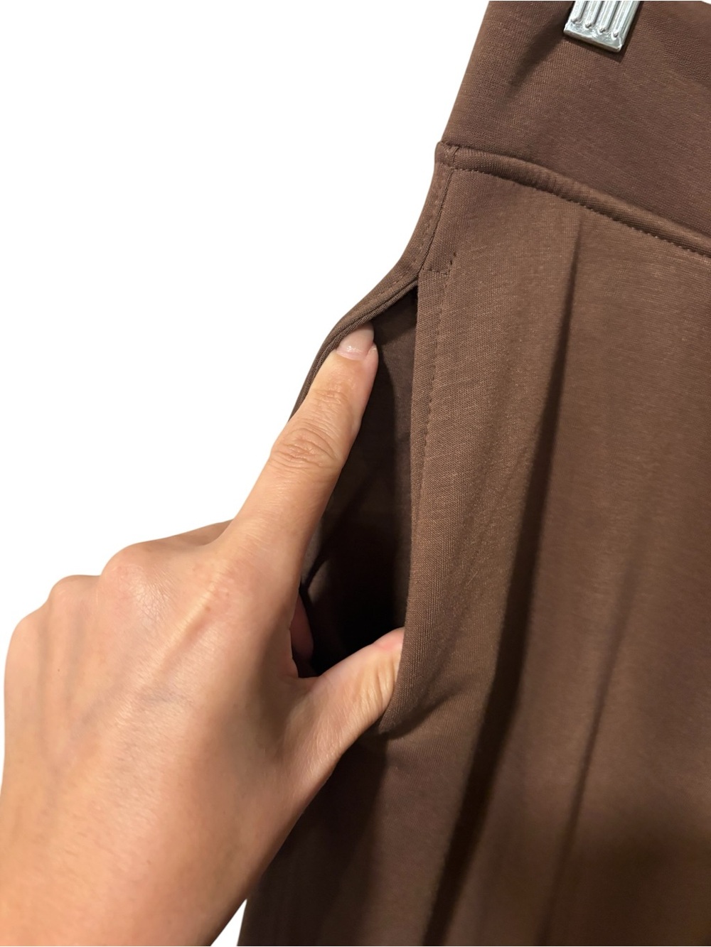 Splendid Wide-Leg Pull-On Pants - Picture 8 of 8